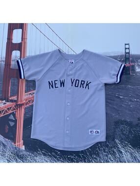 Vintage Majestic New York  Yankees Grey Jersey Men’s Size L Large Made In USA
